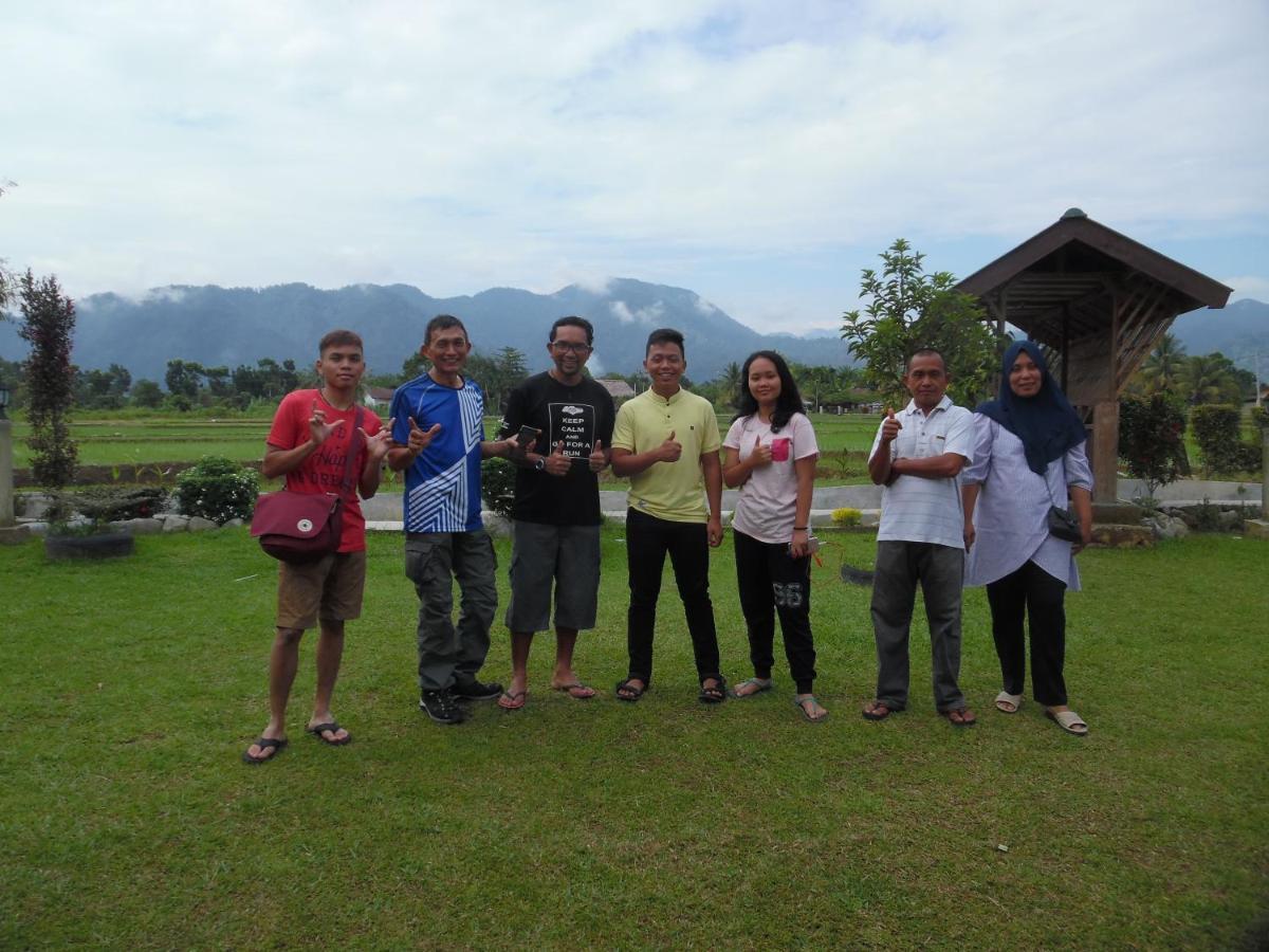 Ambow Homestay Jungle Trekking & Village Tour Bukit Lawang Luaran gambar